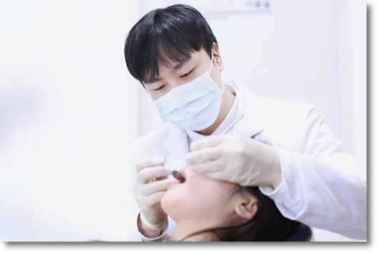 돌출입은 라미네이트로 가능할까 사진.